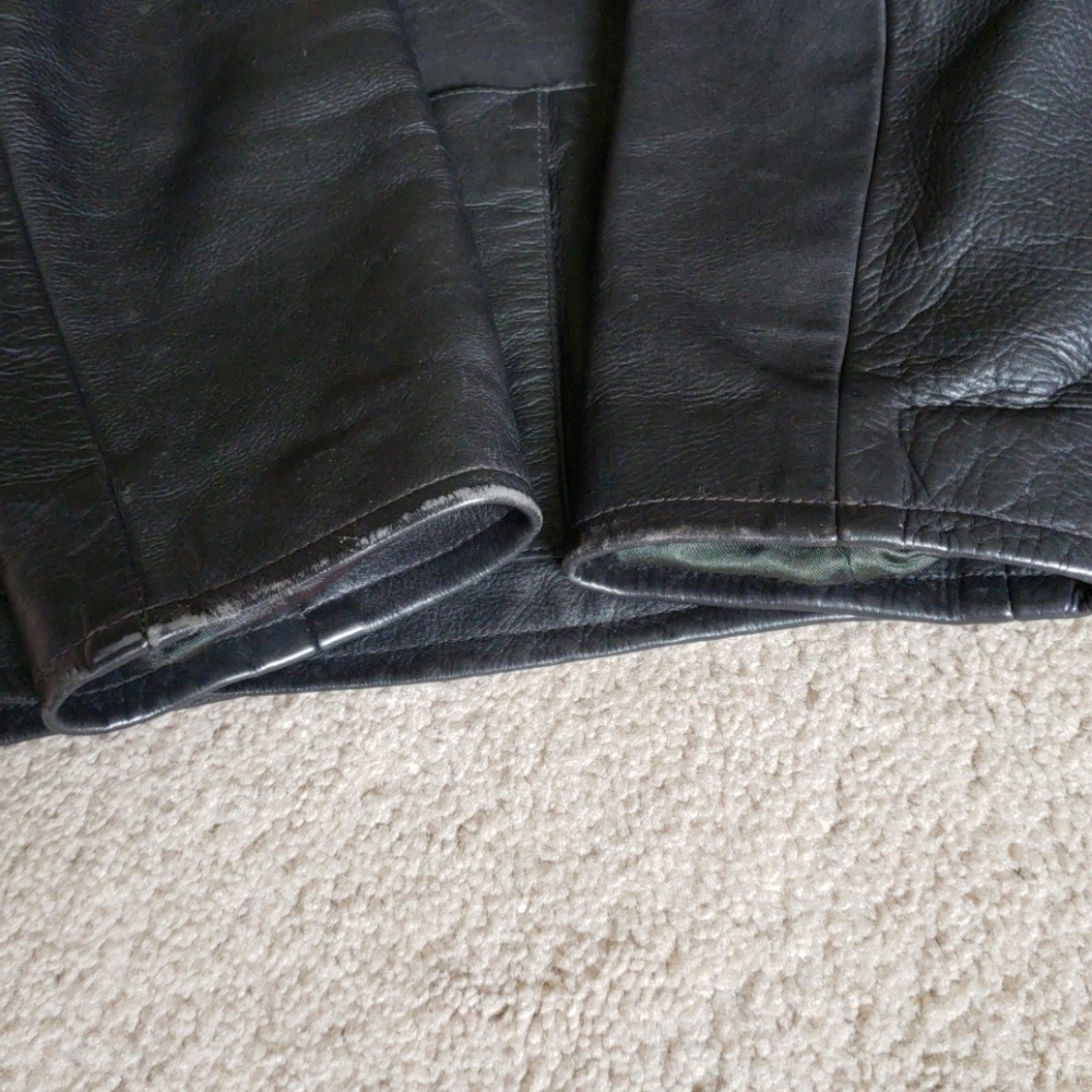 100% LEATHER MED GAP COAT 12+yrs old GUC no tears - Picture 3 of 8